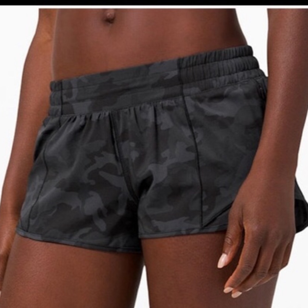 ISO lululemon camo hotty hot shorts size 2 long